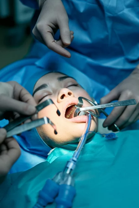 Oral Surgery Made Easy: Prep and Heal with Confidence